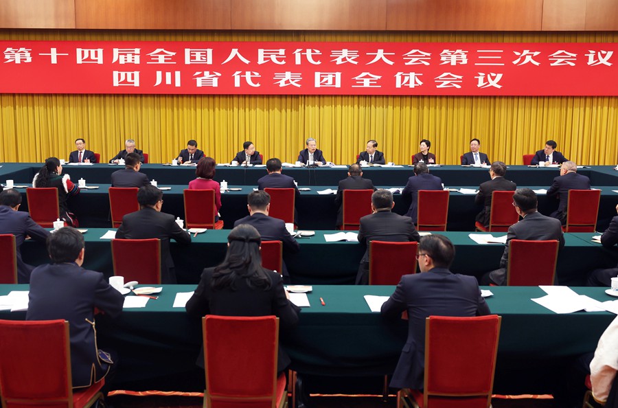 赵乐际在参加四川代表团审议时强调 坚定信心 真抓实干 高质量完成“十四五”规划目标任务