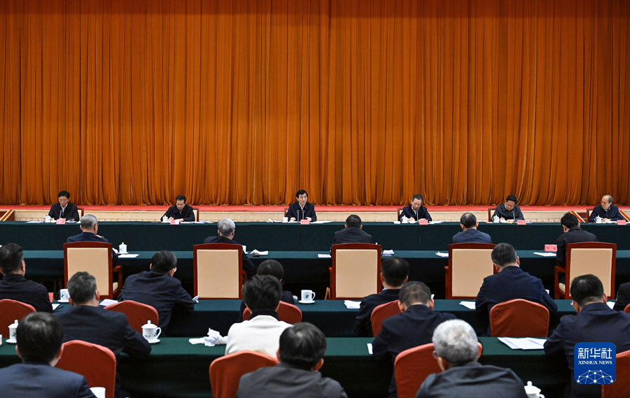 王沪宁在长江生态环境保护民主监督工作座谈会上强调 深入学习贯彻习近平生态文明思想 做深做实长江生态环境保护民主监督工作